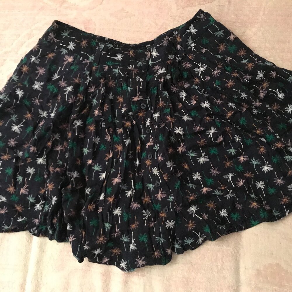 Lauren Conrad Black Floral Skirt With Pockets Size XS